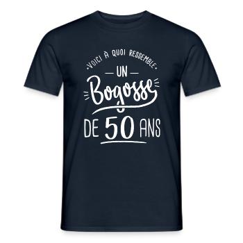 anniversaire 50 ans bogosse cadeau humour 50 ans - T-shirt homme - marine - Devant - AI Model Male 178 light (178cm)