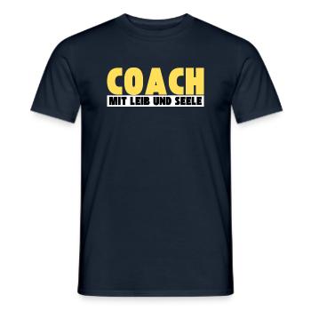 Coach mit Leib und Seele - Männer T-Shirt - Navy - Vorne - AI Model Male 178 light (178cm)