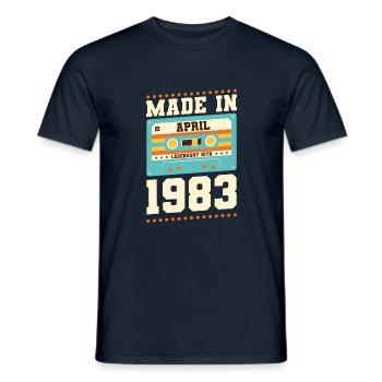 40e anniversaire avril Né en 1983 Idée cadeau - T-shirt homme - marine - Devant - AI Model Male 178 light (178cm)