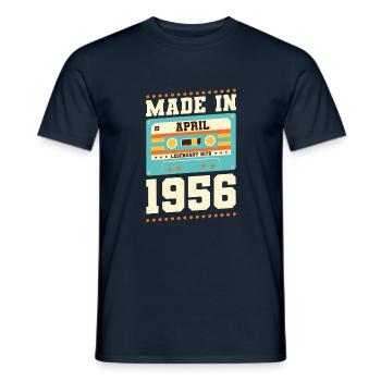 67e anniversaire Avril Né en 1956 Idée cadeau - T-shirt homme - marine - Devant - AI Model Male 178 light (178cm)