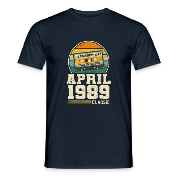 34e anniversaire Avril Né 1989 Idée cadeau - T-shirt homme - marine - Devant - AI Model Male 178 light (178cm)