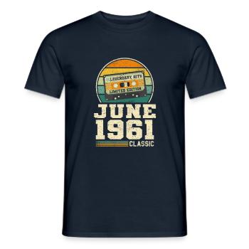 62e anniversaire juin 1961 Idée cadeau - T-shirt homme - marine - Devant - AI Model Male 178 light (178cm)