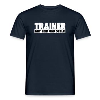 Trainer mit Leib und Seele - Männer T-Shirt - Navy - Vorne - AI Model Male 178 light (178cm)