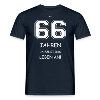 Mit 66 Jahren - Männer T-Shirt - Navy - Vorne - AI Model Male 178 light (178cm)