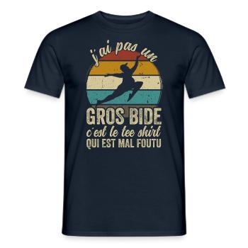 J'ai Pas Un Gros Bide Humour Sarcasme - T-shirt homme - marine - Devant - AI Model Male 178 light (178cm)