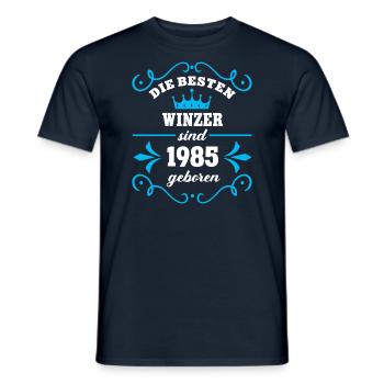 Winzer Geburtstag 1985 Jahrgang Kollege Winzerei - Männer T-Shirt - Navy - Vorne - AI Model Male 178 light (178cm)