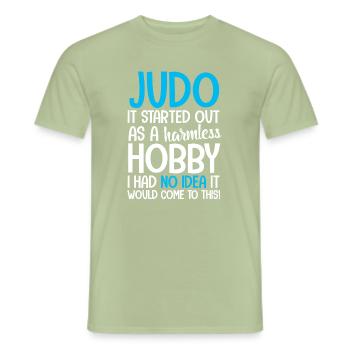 Judo - Männer T-Shirt - Sage - Vorne - AI Model Male 178 light (178cm)