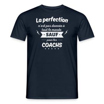 La perfection n est pas donnée sauf coach - T-shirt homme - marine - Devant - AI Model Male 178 light (178cm)