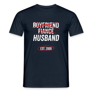 Boyfriend Fiancé Husband Est 2009 - Men's T-Shirt - navy - Front - AI Model Male 178 light (178cm)
