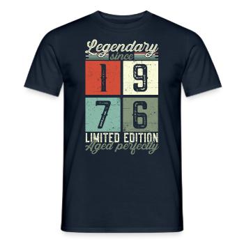 Légendaire depuis 1976 46ème cadeau d’anniversaire - T-shirt homme - marine - Devant - AI Model Male 178 light (178cm)