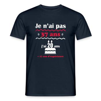 Je n'ai pas 37 ans : cadeau d'anniversaire 37 ans. - T-shirt homme - marine - Devant - AI Model Male 178 light (178cm)