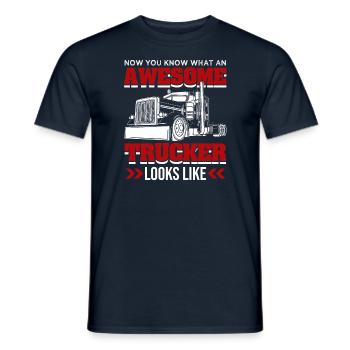 Awesome Trucker - Männer T-Shirt - Navy - Vorne - AI Model Male 178 light (178cm)