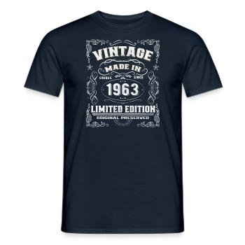 Retro Vintage Design zum 60. Geburtstag 1663 - Männer T-Shirt - Navy - Vorne - AI Model Male 178 light (178cm)
