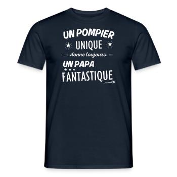 Un pompier unique donne un papa fanstastique - T-shirt homme - marine - Devant - AI Model Male 178 light (178cm)