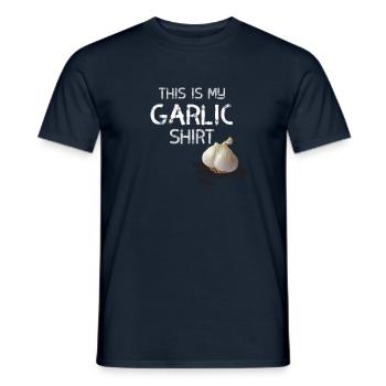 Garlic statement - Men's T-Shirt - navy - Front - AI Model Male 178 light (178cm)