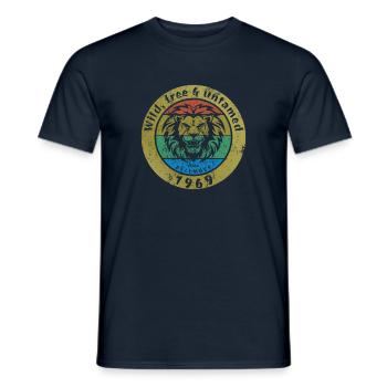 Sauvage, libre et indompté depuis 12/1969 - T-shirt homme - marine - Devant - AI Model Male 178 light (178cm)