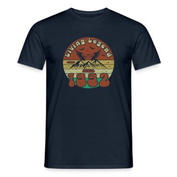 33. Geburtstag Living Legend since VIN 04/1992 - Männer T-Shirt - Navy - Vorne - AI Model Male 178 light (178cm)
