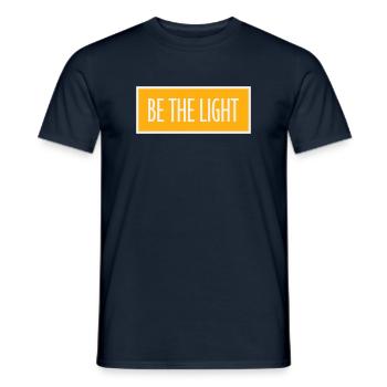Be The Light Motivierend Positivität Spruch Logo - Männer T-Shirt - Navy - Vorne - AI Model Male 178 light (178cm)