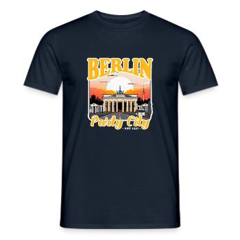 Ciudad de la fiesta en Berlín - Camiseta hombre - azul marino - delante - AI Model Male 178 light (178cm)