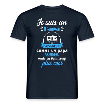 papa cool voyageur, cadeau fête des pères - T-shirt homme - marine - Devant - AI Model Male 178 light (178cm)