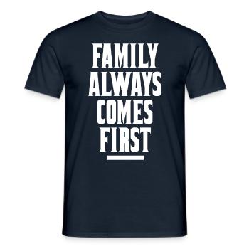 Family alwas comes First - Men's T-Shirt - navy - Front - AI Model Male 178 light (178cm)