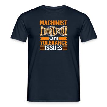 Machiniste avec des problèmes de tolérance Drôle de machine - T-shirt homme - marine - Devant - AI Model Male 178 light (178cm)