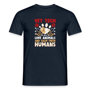 Veterinary Technician Funny Vet Tech - Männer T-Shirt - Navy - Vorne - AI Model Male 178 light (178cm)