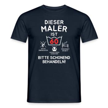 Dieser Maler ist 60. Schonend behandeln - Männer T-Shirt - Navy - Vorne - AI Model Male 178 light (178cm)