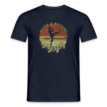 25. Geburtstag Alive and kickin since 12/1999 - Men's T-Shirt - navy - Front - AI Model Male 178 light (178cm)