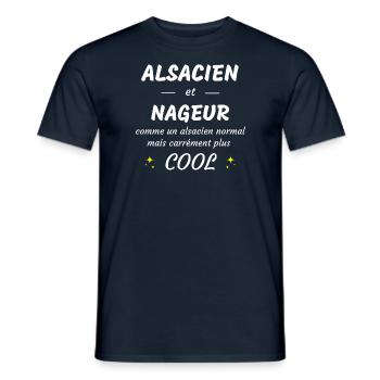 alsacien et nageur alsacien plus cool - T-shirt homme - marine - Devant - AI Model Male 178 light (178cm)