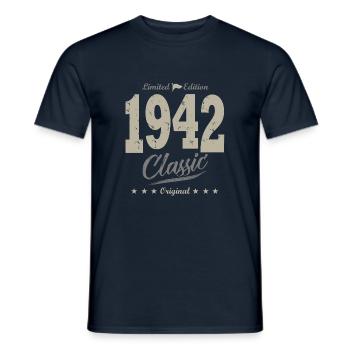 LIMITED EDITION 1942 Geburtstagsgeschenk 79 Jahre - Männer T-Shirt - Navy - Vorne - AI Model Male 178 light (178cm)