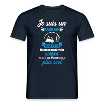 parrain skieur, cadeau ski, montagne - T-shirt homme - marine - Devant - AI Model Male 178 light (178cm)