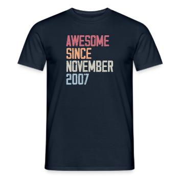 Cadeau D'anniversaire En Novembre 2007 - T-shirt homme - marine - Devant - AI Model Male 178 light (178cm)