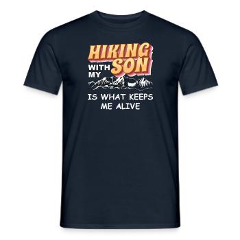 La randonnée avec mon fils me permet de rester en vie - T-shirt homme - marine - Devant - AI Model Male 178 light (178cm)
