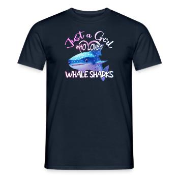 Just a Girl who loves Whale Sharks - Scuba diving - Männer T-Shirt - Navy - Vorne - AI Model Male 178 light (178cm)