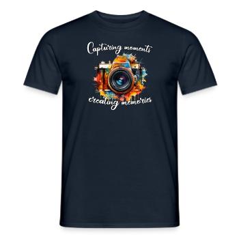 Capturing Moments, creating Memories - Männer T-Shirt - Navy - Vorne - AI Model Male 178 light (178cm)
