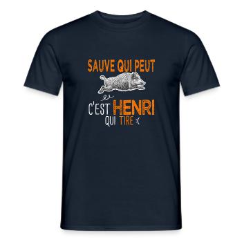 Henri sauve qui peut c est Henri qui tire Chasseur - T-shirt homme - marine - Devant - AI Model Male 178 light (178cm)