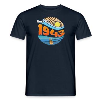 Millésime 1943 – Célébration de 82 ans de souvenirs - T-shirt homme - marine - Devant - AI Model Male 178 light (178cm)