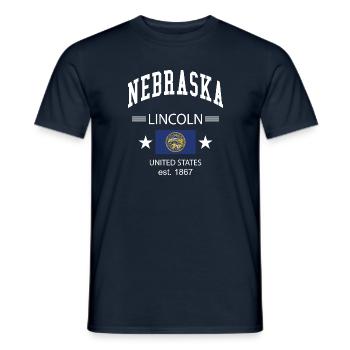 Nebraska - Männer T-Shirt - Navy - Vorne - AI Model Male 178 light (178cm)