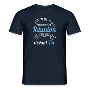 Les Plus Beaux Viennent De La Réunion - Humour 974 - T-shirt homme - marine - Devant - AI Model Male 178 light (178cm)