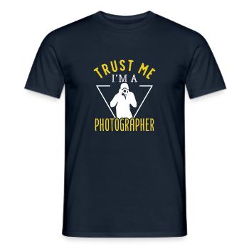 Photography Photographer Fan Lover Gift - Männer T-Shirt - Navy - Vorne - AI Model Male 178 light (178cm)