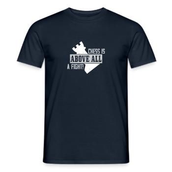 Schach ist vor allem ein Kampf! - Männer T-Shirt - Navy - Vorne - AI Model Male 178 light (178cm)