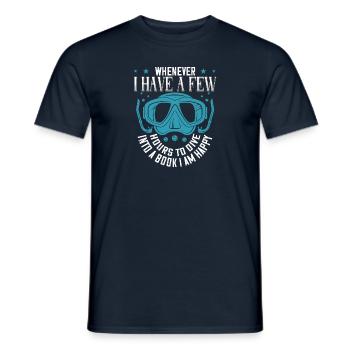 Wann immer ich ein paar Stunden Zeit habe, um in ein Buch einzutauchen, - Männer T-Shirt - Navy - Vorne - AI Model Male 178 light (178cm)