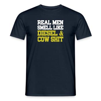 De vrais hommes sentent le diesel et la merde de vache - T-shirt homme - marine - Devant - AI Model Male 178 light (178cm)