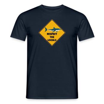 Warnschild Taucher - Respektiere die Einheimischen - Männer T-Shirt - Navy - Vorne - AI Model Male 178 light (178cm)