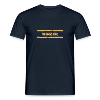 Winzer als Beruf - Männer T-Shirt - Navy - Vorne - AI Model Male 178 light (178cm)