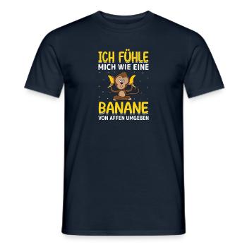 Ich fühle mich wie eine Banane von Affen umgeben - Männer T-Shirt - Navy - Vorne - AI Model Male 178 light (178cm)