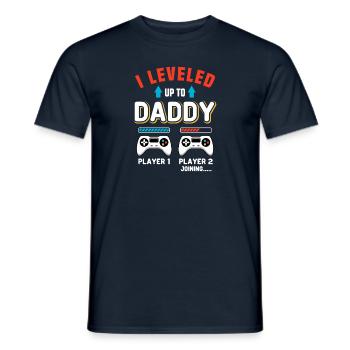 Zocker Dad Nachwuchs Joystick Level Up to Daddy - Männer T-Shirt - Navy - Vorne - AI Model Male 178 light (178cm)