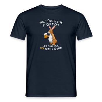 Nur Hübsch Sein Reicht Nicht Biertrinker - Männer T-Shirt - Navy - Vorne - AI Model Male 178 light (178cm)