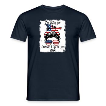 Je vote pour un criminel condamné - 2024 - T-shirt homme - marine - Devant - AI Model Male 178 light (178cm)
